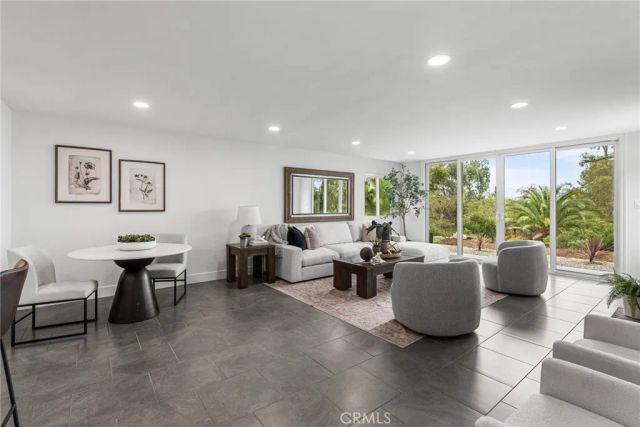 1903 E Bolingridge, Orange, CA 92865