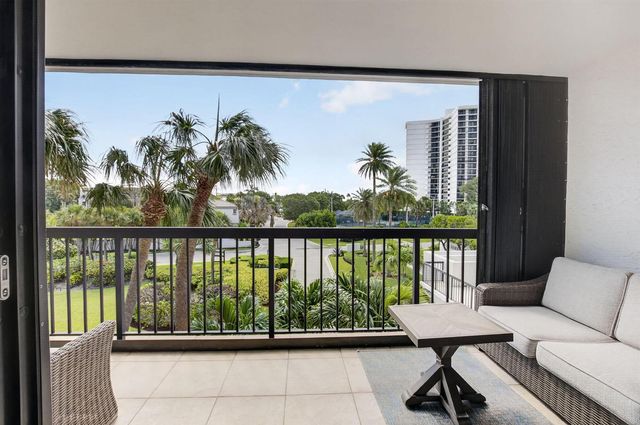 4748 S Ocean Boulevard 301, Highland Beach, FL 33487