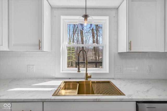 6645 Buffalo Drive, Nineveh, IN 46164