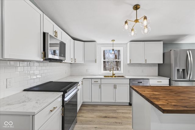 6645 Buffalo Drive, Nineveh, IN 46164