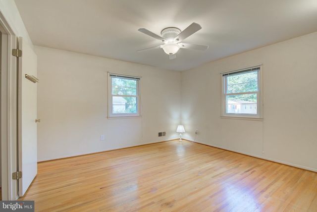 6914 HADLOW DR, Springfield, VA 22152