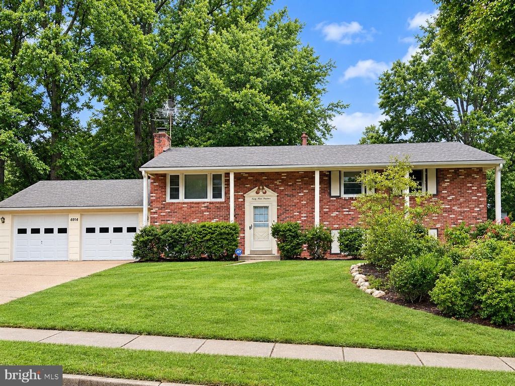 6914 HADLOW DR, Springfield, VA 22152