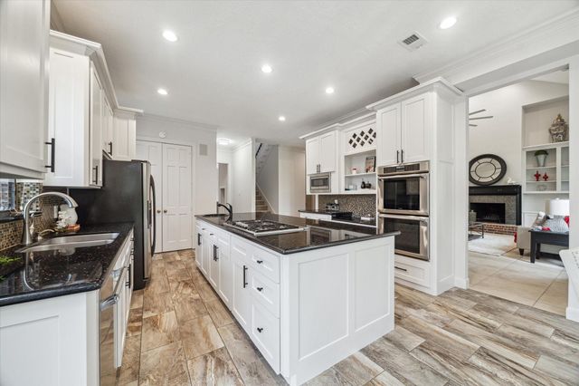 14 Tredington Street, Sugar Land, TX 77479