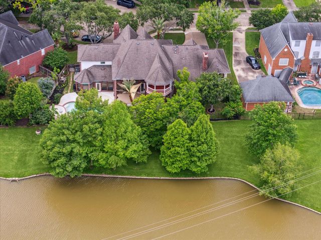 14 Tredington Street, Sugar Land, TX 77479