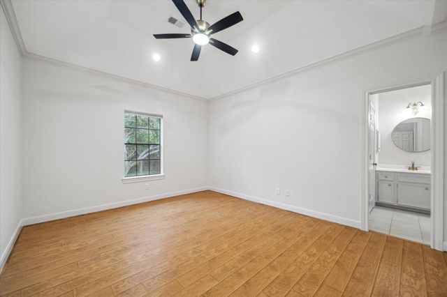 14 Tredington Street, Sugar Land, TX 77479