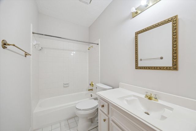 14 Tredington Street, Sugar Land, TX 77479