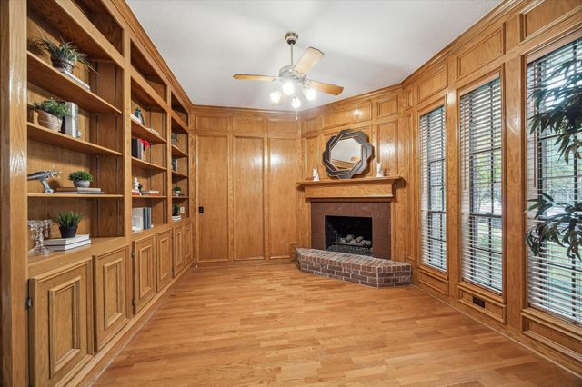 14 Tredington Street, Sugar Land, TX 77479