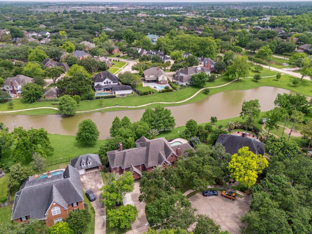 14 Tredington Street, Sugar Land, TX 77479