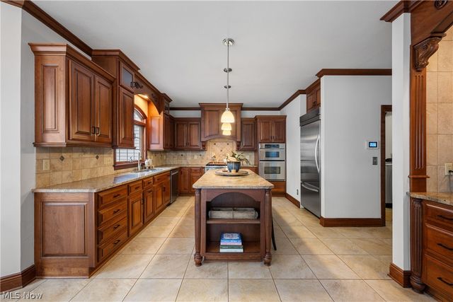 2515 Holgate Road, Akron, OH 44313