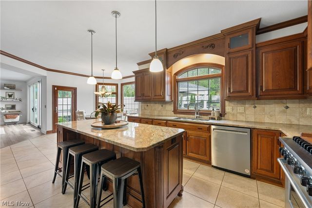 2515 Holgate Road, Akron, OH 44313