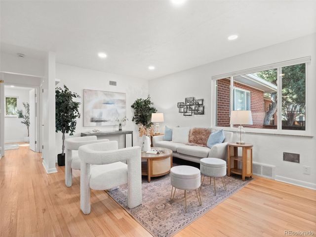 1820 S Saint Paul Street, Denver, CO 80210