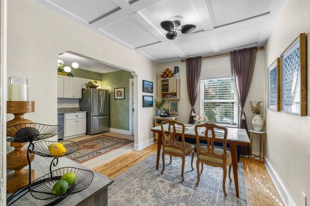 2116 W SAINT LOUIS STREET W, Tampa, FL 33607