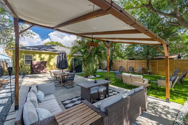 2116 W SAINT LOUIS STREET W, Tampa, FL 33607