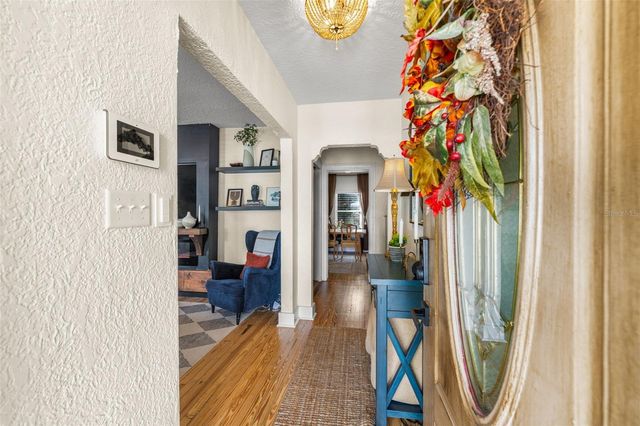 2116 W SAINT LOUIS STREET W, Tampa, FL 33607