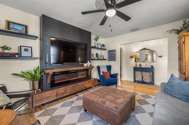 2116 W SAINT LOUIS STREET W, Tampa, FL 33607