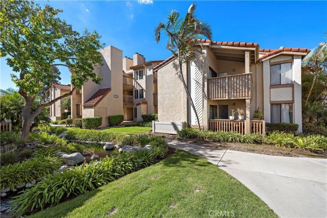 16512 Blackbeard Lane 204, Huntington Beach, CA 92649
