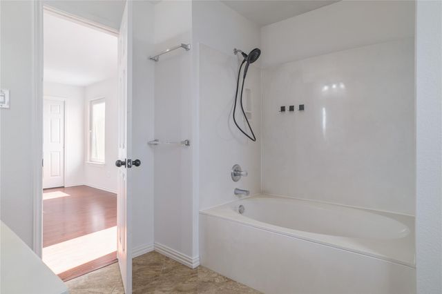 13237 Coomes DR, Del Valle, TX 78617