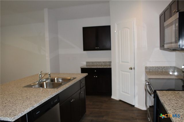 841 Margay Loop, Seguin, TX 78155