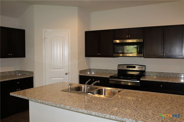 841 Margay Loop, Seguin, TX 78155