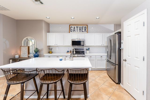 2570 W GRANITE PASS Road, Phoenix, AZ 85085