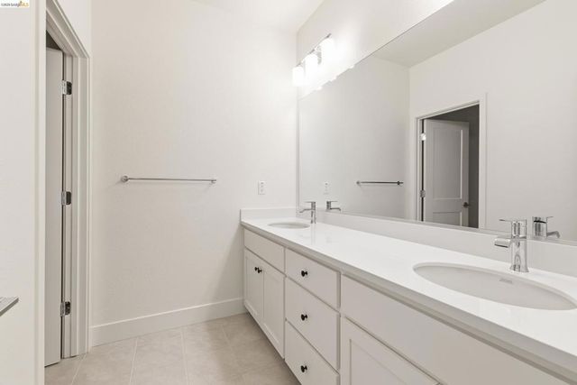 2225 Delta View Ave, Sacramento, CA 95832