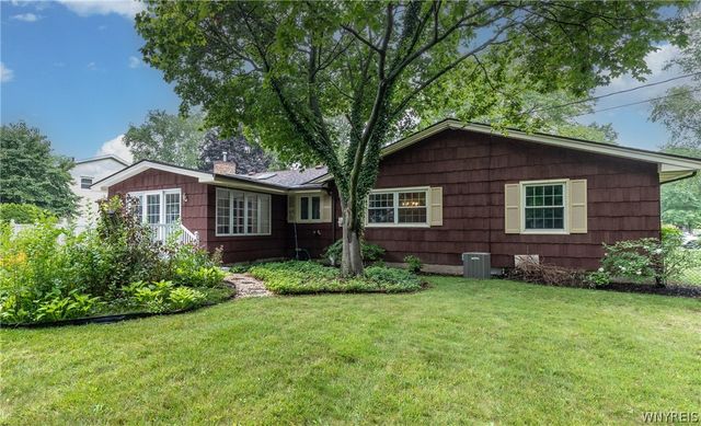 426 Hawthorne Place, Porter, NY 14174