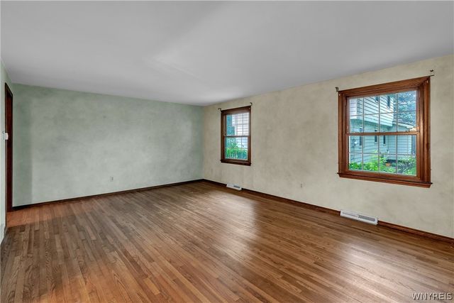 426 Hawthorne Place, Porter, NY 14174