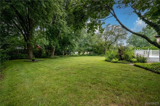 426 Hawthorne Place, Porter, NY 14174
