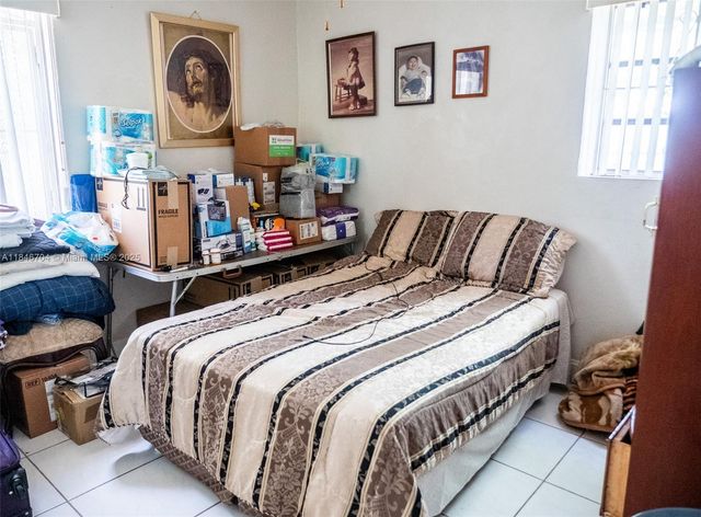 1565 NW 127th St, North Miami, FL 33167