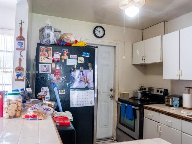 1565 NW 127th St, North Miami, FL 33167