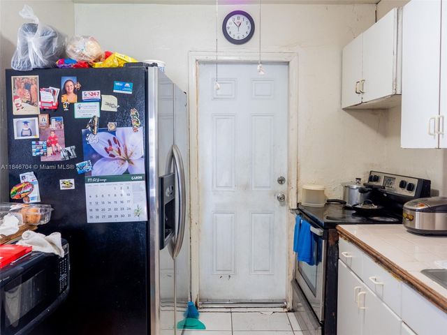 1565 NW 127th St, North Miami, FL 33167