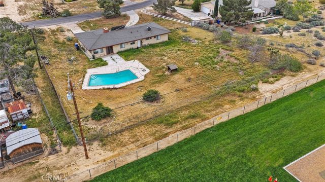 18190 Hiawatha Road, Apple Valley, CA 92307