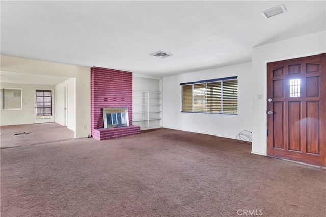 18190 Hiawatha Road, Apple Valley, CA 92307