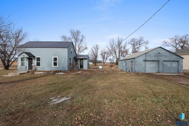 106 E 5th St Street, Egan, SD 57024