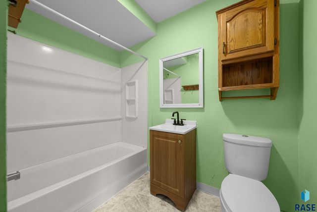 106 E 5th St Street, Egan, SD 57024