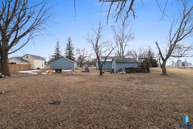 106 E 5th St Street, Egan, SD 57024