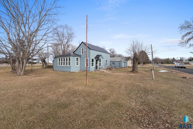 106 E 5th St Street, Egan, SD 57024