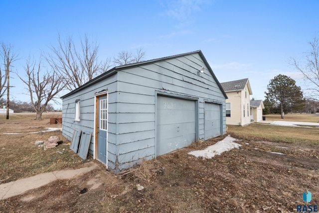106 E 5th St Street, Egan, SD 57024