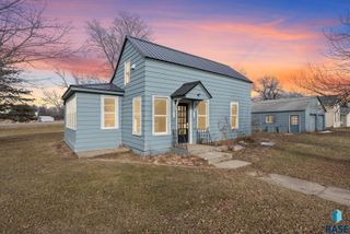106 E 5th St Street, Egan, SD 57024