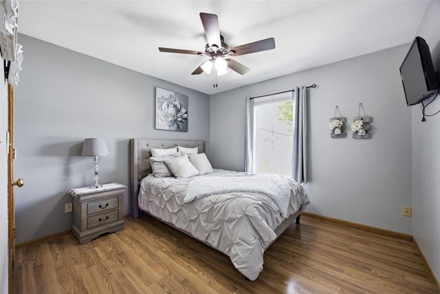1520 Ranmar Court, Ely, IA 52227