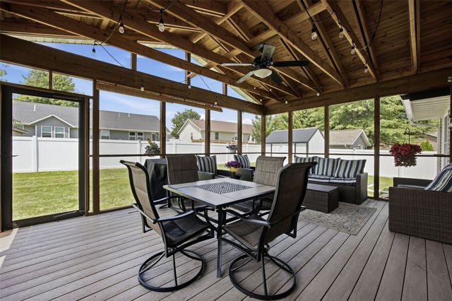 1520 Ranmar Court, Ely, IA 52227