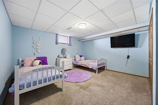1520 Ranmar Court, Ely, IA 52227