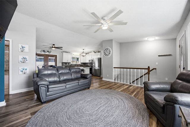 1520 Ranmar Court, Ely, IA 52227