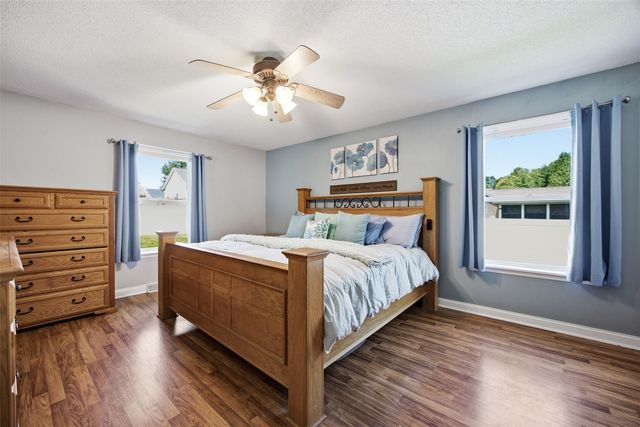 1520 Ranmar Court, Ely, IA 52227