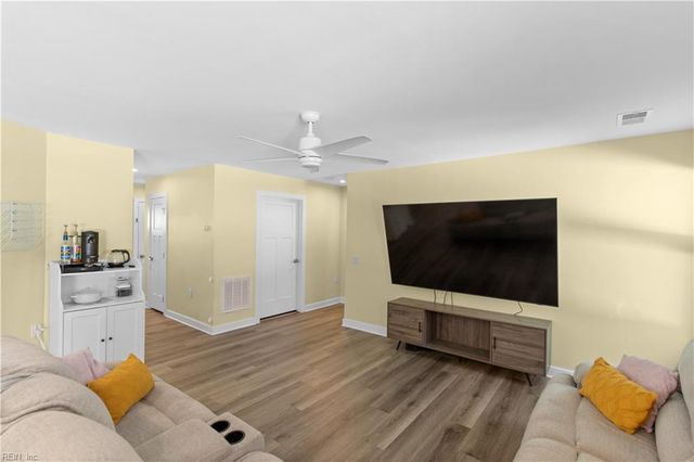 6964 Motley Landing DR, Gloucester, VA 23061