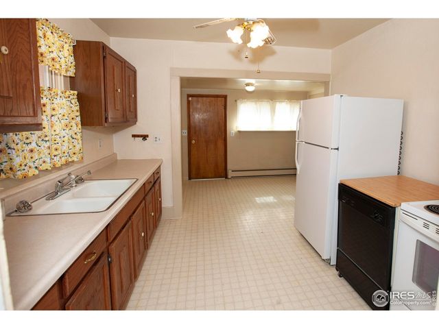 323 Cleveland St, Sterling, CO 80751