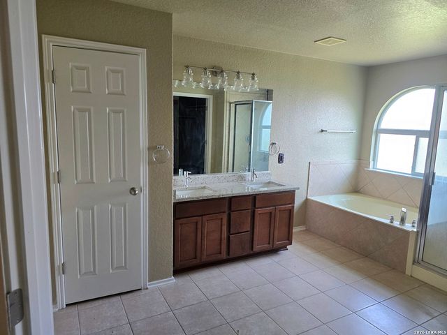11663 Cardinal Sky, San Antonio, TX 78245