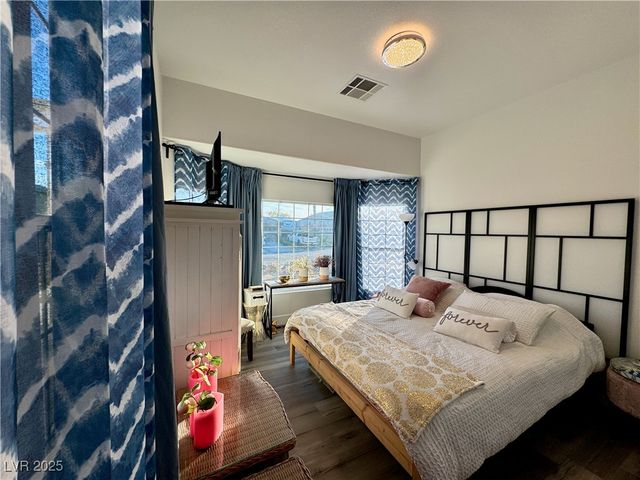 5422 Nestled Moon Court, Las Vegas, NV 89131