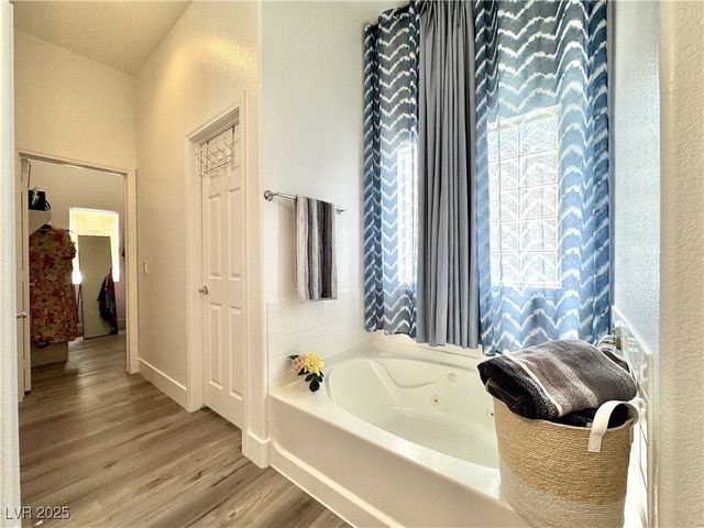 5422 Nestled Moon Court, Las Vegas, NV 89131