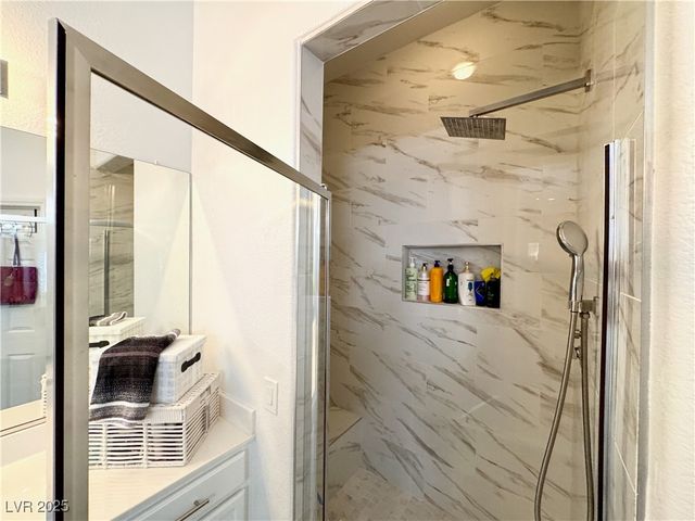 5422 Nestled Moon Court, Las Vegas, NV 89131